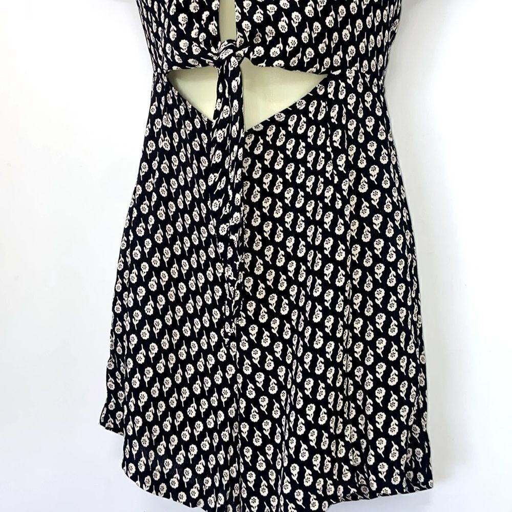 Reformation Romper Black White Viscose NWOT Sz 4 - Picture 4 of 7